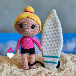 amigurumi surfista